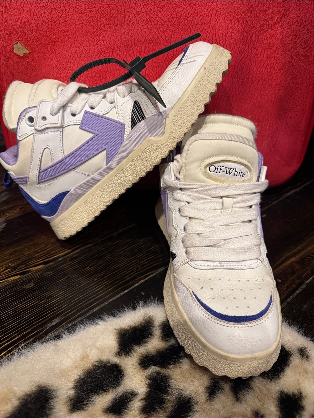 Off-White Cream and Purple Low-Top Sneakers - Picture 2 of 9